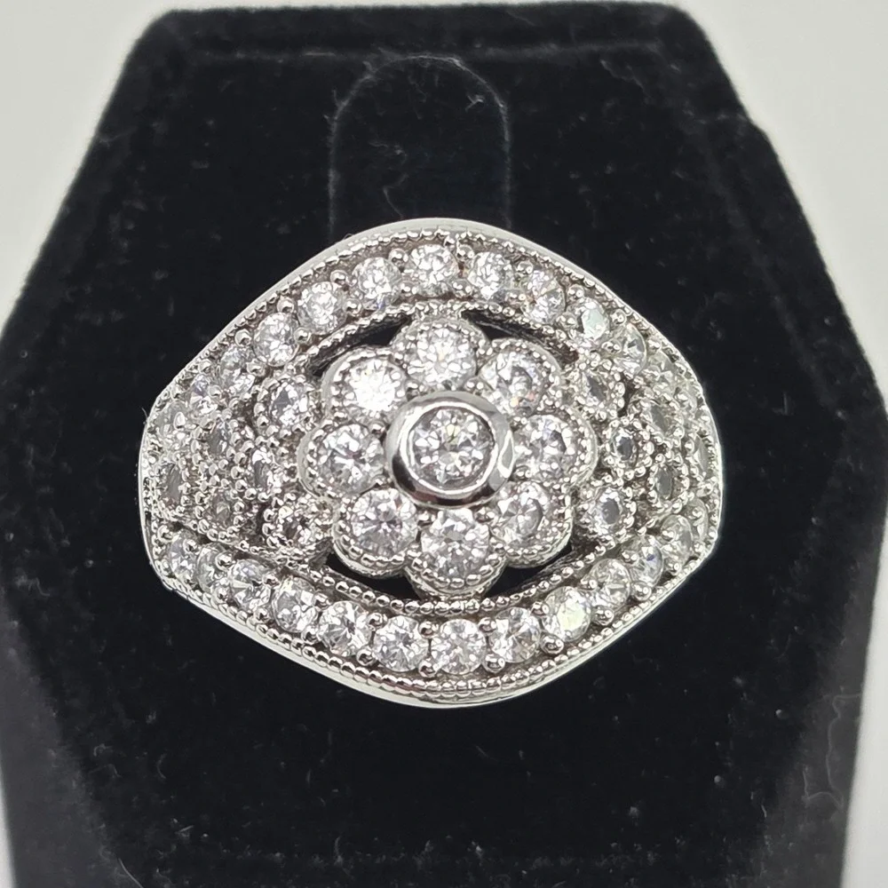 Vintage Sterling Silver Rhodium CZ Flower Dome Cocktail Statement Ring Size‎ 8